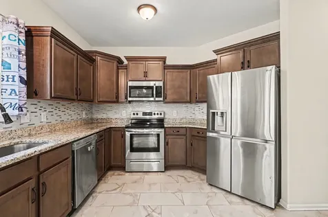 388 Barry Drive Clarksville TN 37040