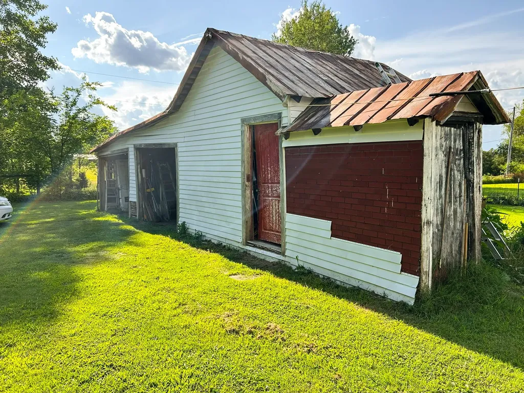 340 Blue Door Road Portland TN 37148