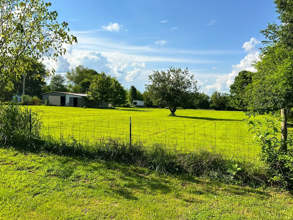 340 Blue Door Road Portland TN 37148