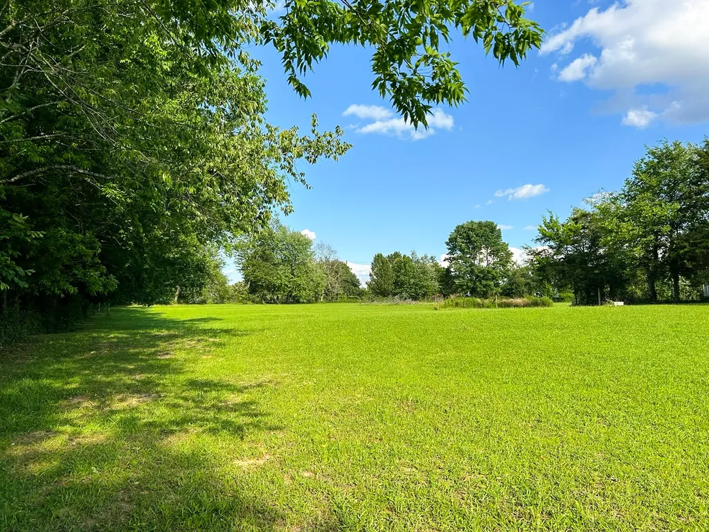 340 Blue Door Road Portland TN 37148