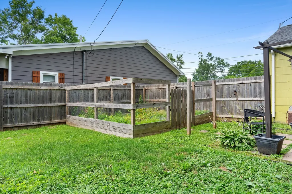 109 Tyree Springs Road White House TN 37188