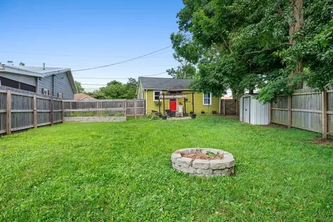 109 Tyree Springs Road White House TN 37188