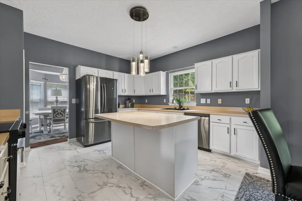 2040 Harvest Lane Nashville TN 37218