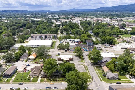 1502 E 14th Street Chattanooga TN 37404
