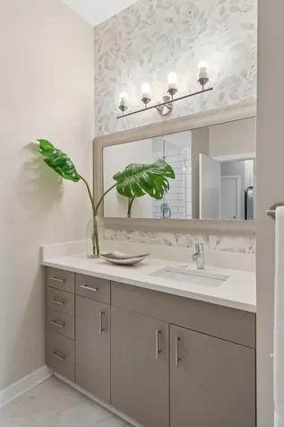 1900 12th Ave, S Nashville TN 37203