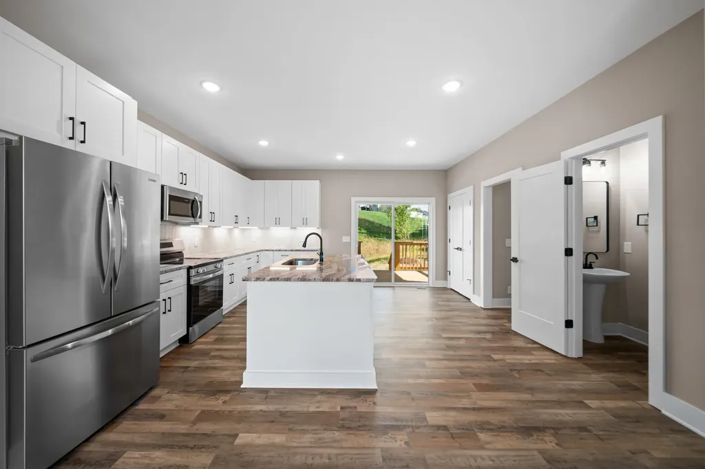 4931 Leesa Ann Lane Hermitage TN 37076