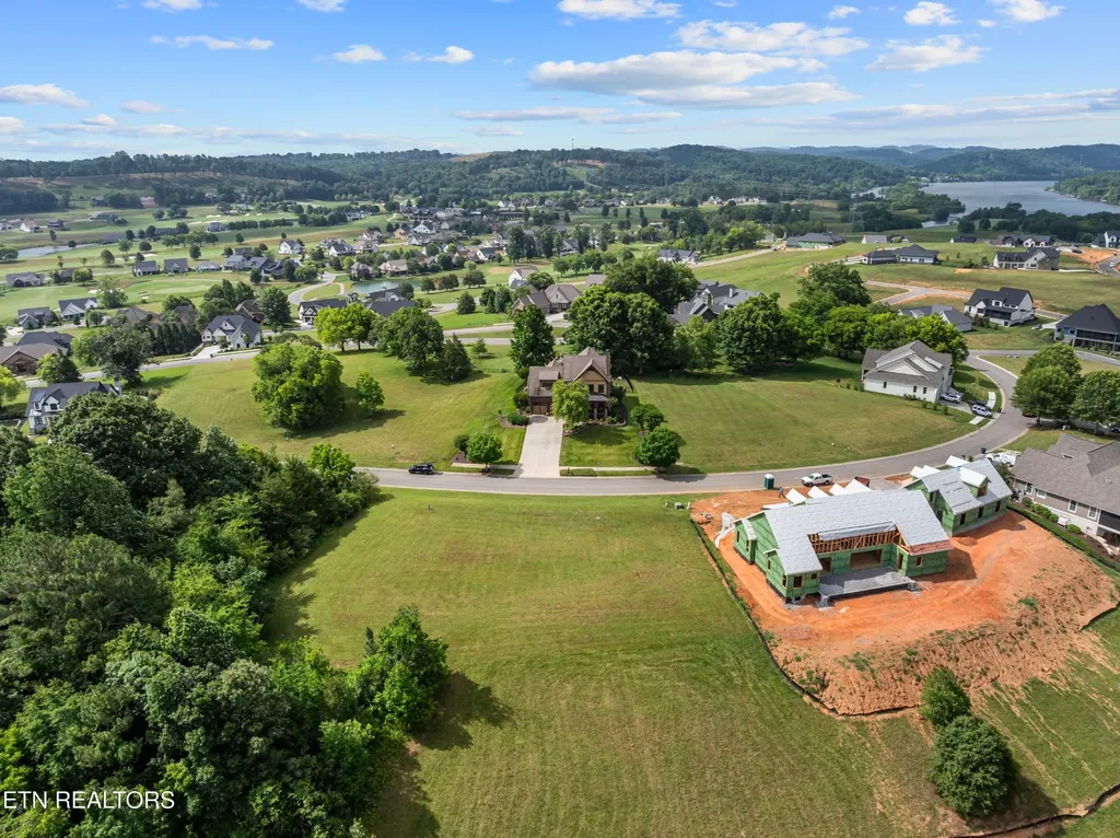 2619 Persimmon Ridge Loudon TN 37774