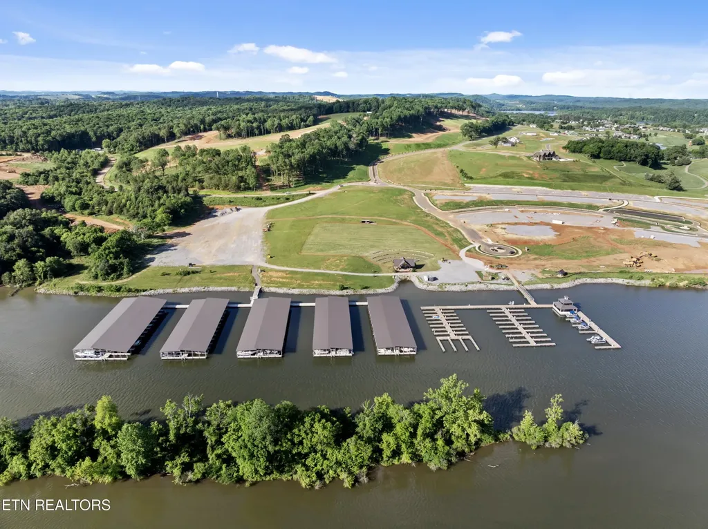 2619 Persimmon Ridge Loudon TN 37774