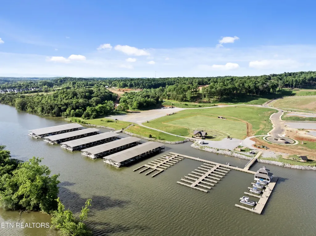 2619 Persimmon Ridge Loudon TN 37774