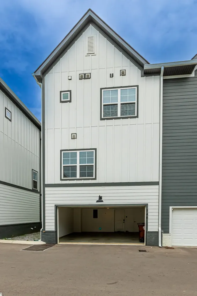 746 N Dupont Avenue Madison TN 37115