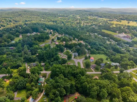 940 SE Dockery Lane, SE Cleveland TN 37323