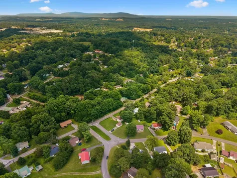 940 SE Dockery Lane, SE Cleveland TN 37323