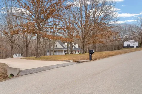 4313 Hargrove Marable Road Palmyra TN 37142