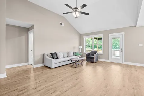 1 Echo Ridge Oak Grove KY 42262