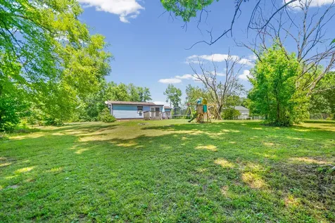 830 Potters Lane Clarksville TN 37040