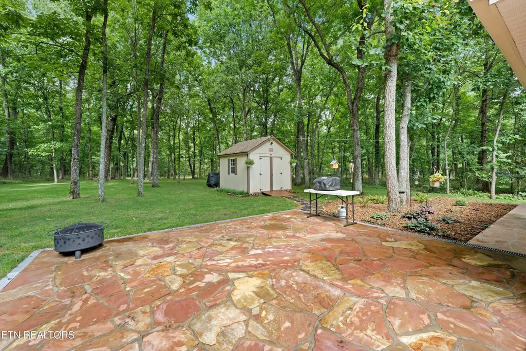 538 Snead Drive Crossville TN 38558