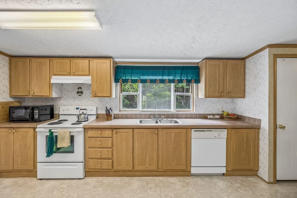 650 Gamble Gap Road Tellico Plains TN 37385