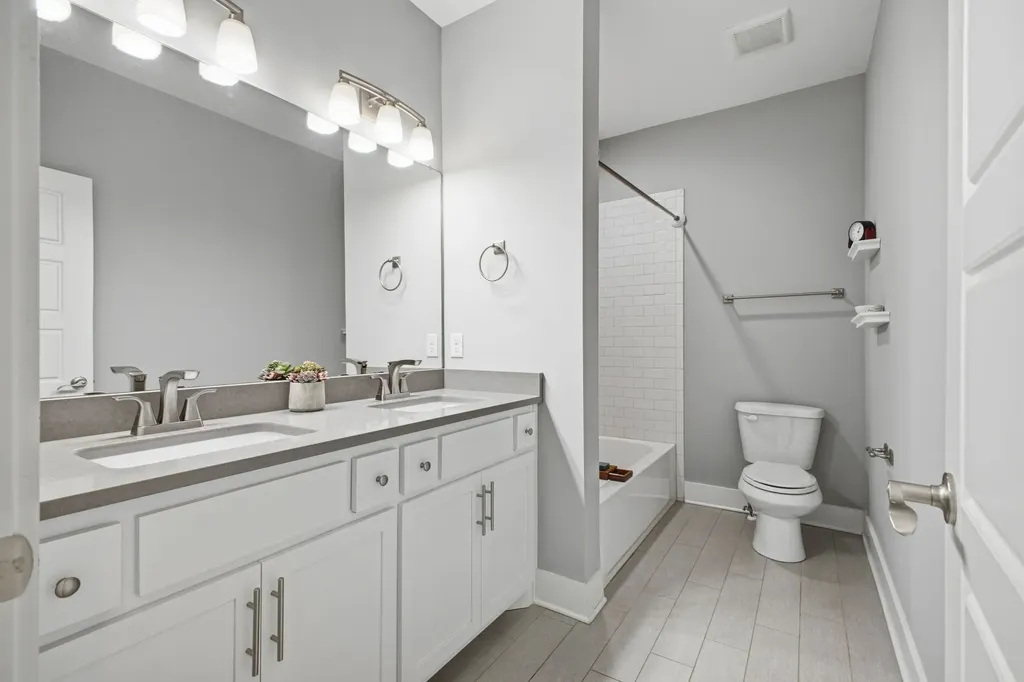 557A Hamilton Avenue Nashville TN 37203