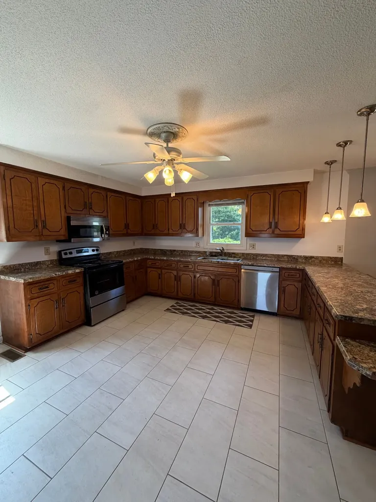 3350 Sango Road Clarksville TN 37043