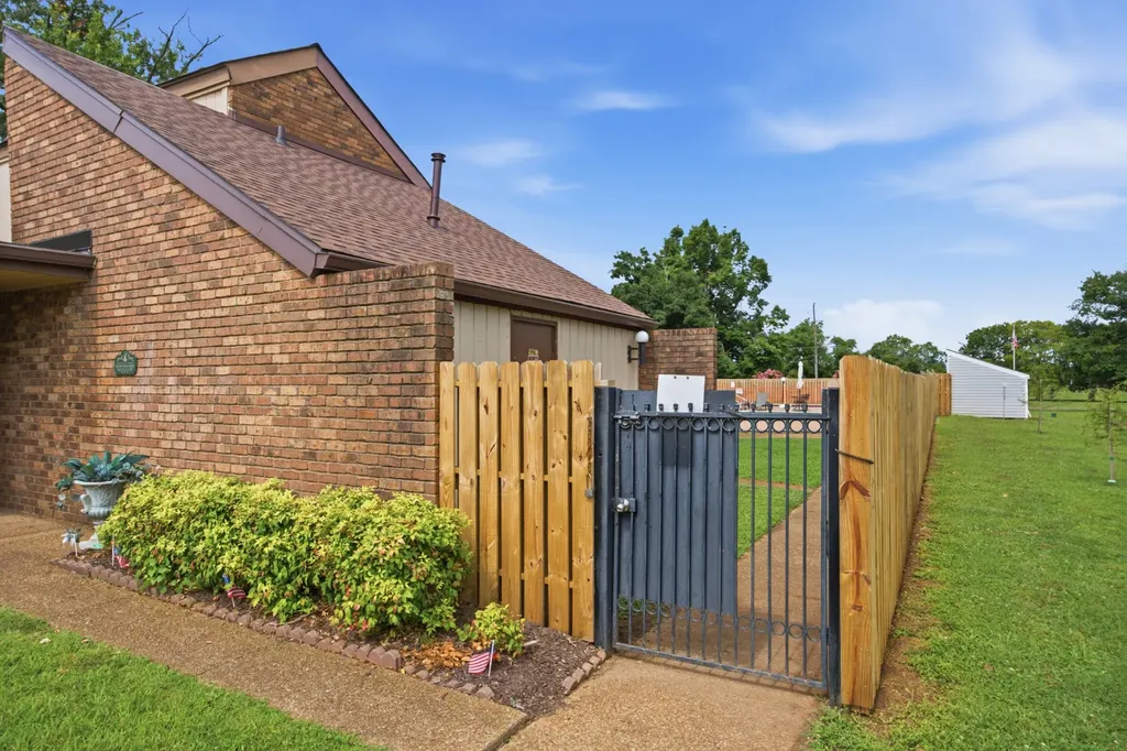 840 Old Coach Court Hermitage TN 37076