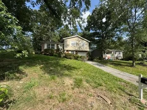 2974 E Freedom Circle Ooltewah TN 37363