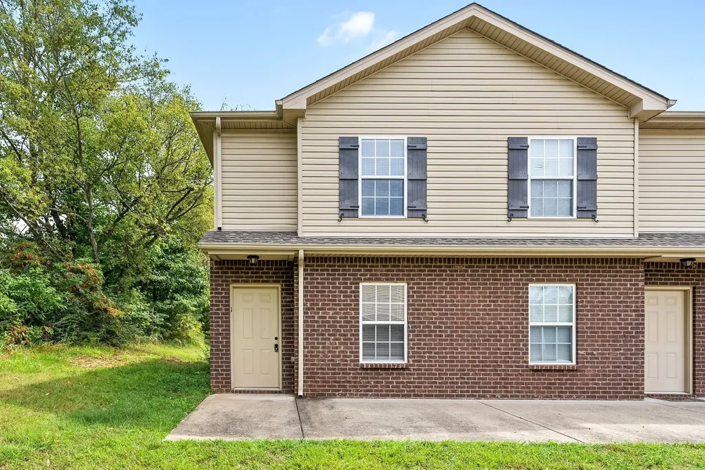 387 Mcgee Court Clarksville TN 37040