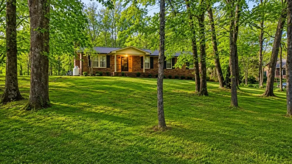 7311 Henry Drive Fairview TN 37062