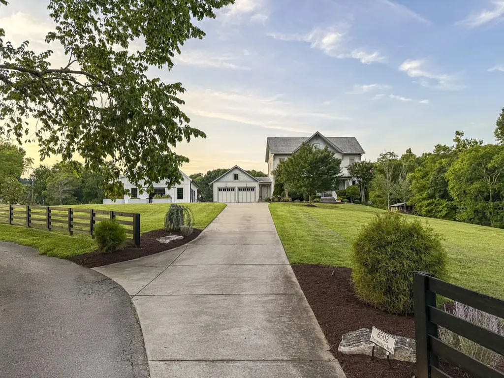 6502 Peytonsville Arno Road College Grove TN 37046