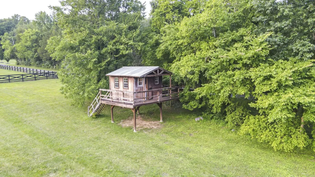 6502 Peytonsville Arno Road College Grove TN 37046