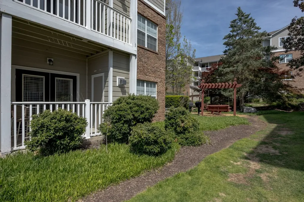 2025 Woodmont Boulevard Nashville TN 37215