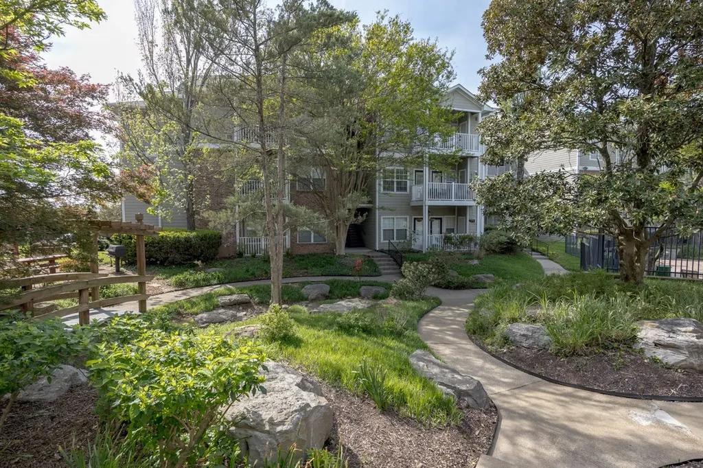 2025 Woodmont Boulevard Nashville TN 37215