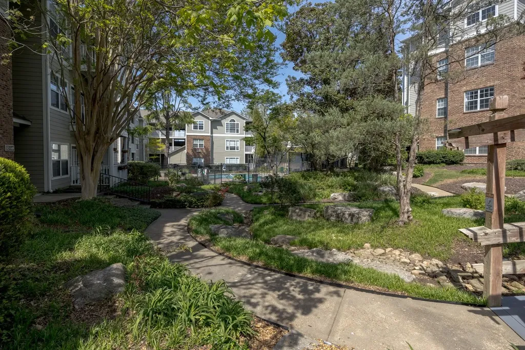 2025 Woodmont Boulevard Nashville TN 37215
