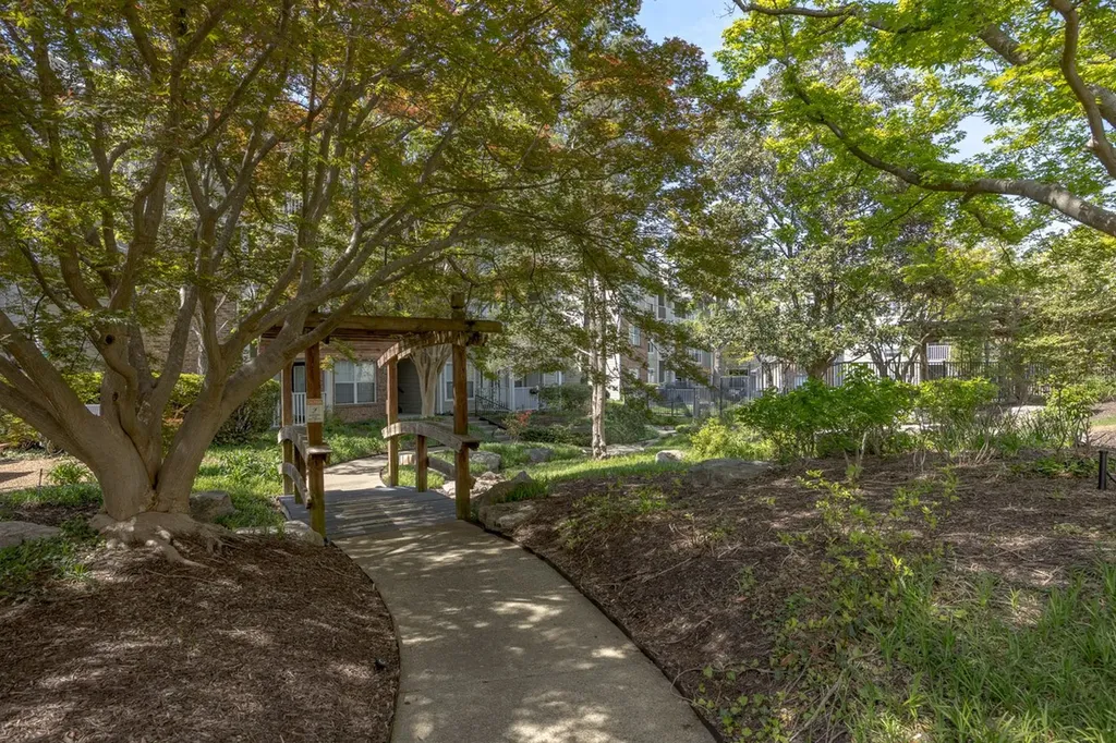 2025 Woodmont Boulevard Nashville TN 37215