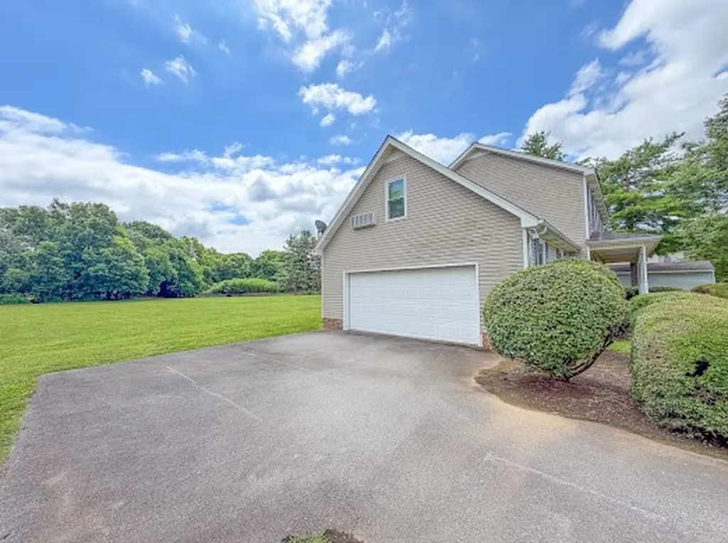 2019 Almaville Road, N Smyrna TN 37167