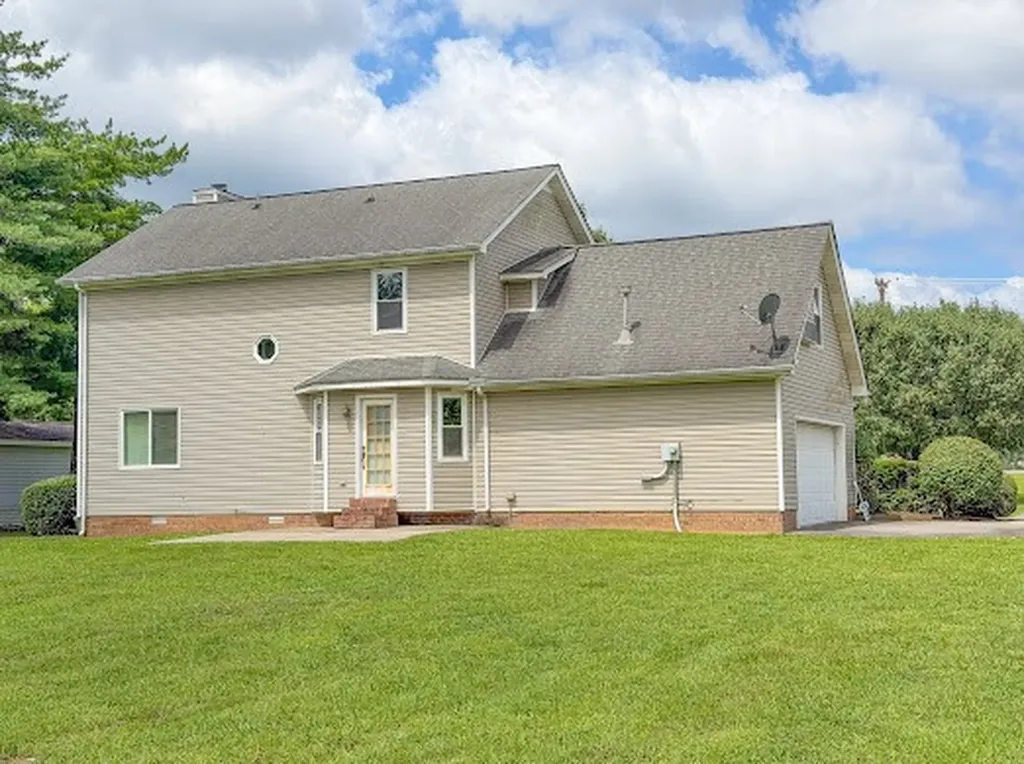 2019 Almaville Road, N Smyrna TN 37167