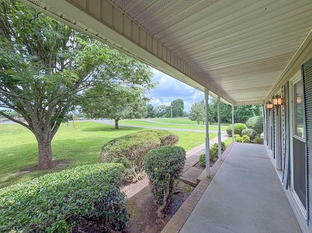 2019 Almaville Road, N Smyrna TN 37167