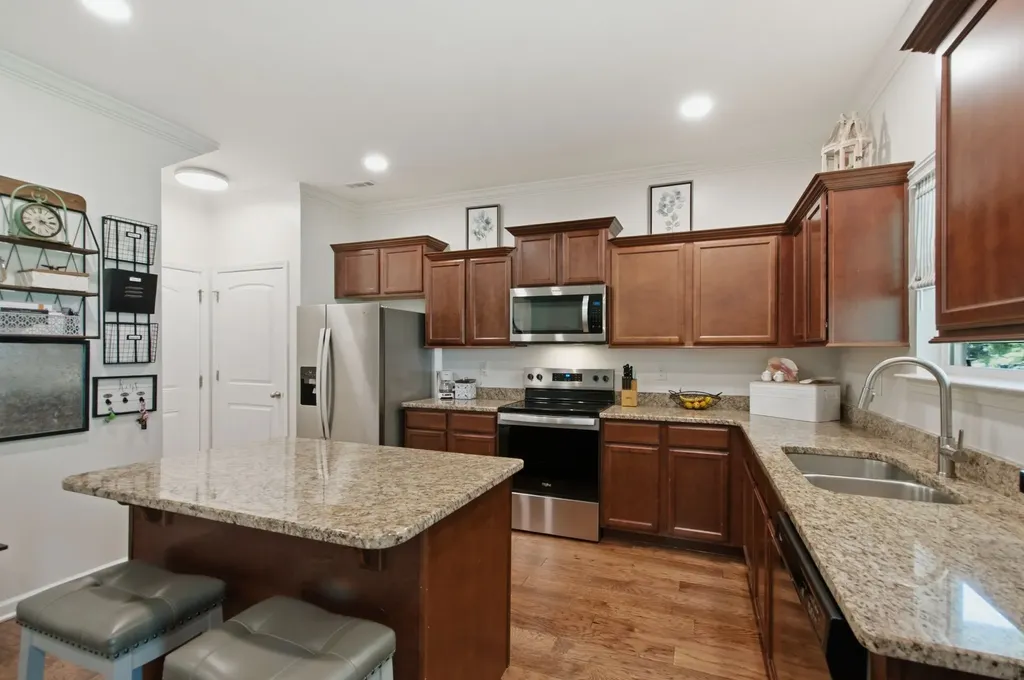 7303 Brooklet Cove Fairview TN 37062