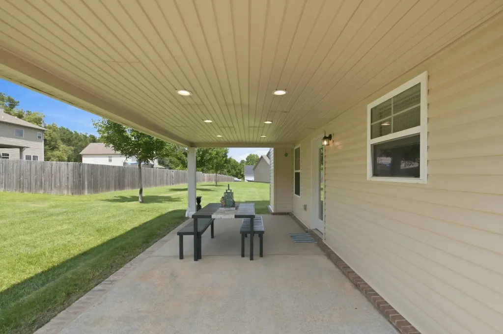 7303 Brooklet Cove Fairview TN 37062