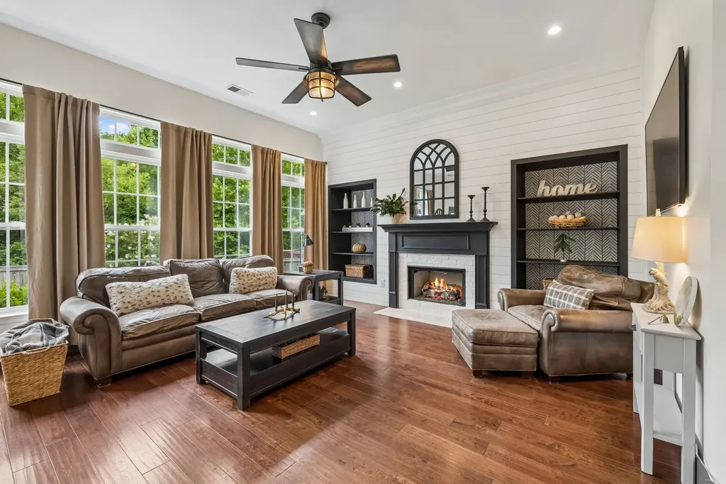 1325 W Running Brook Road Nashville TN 37209