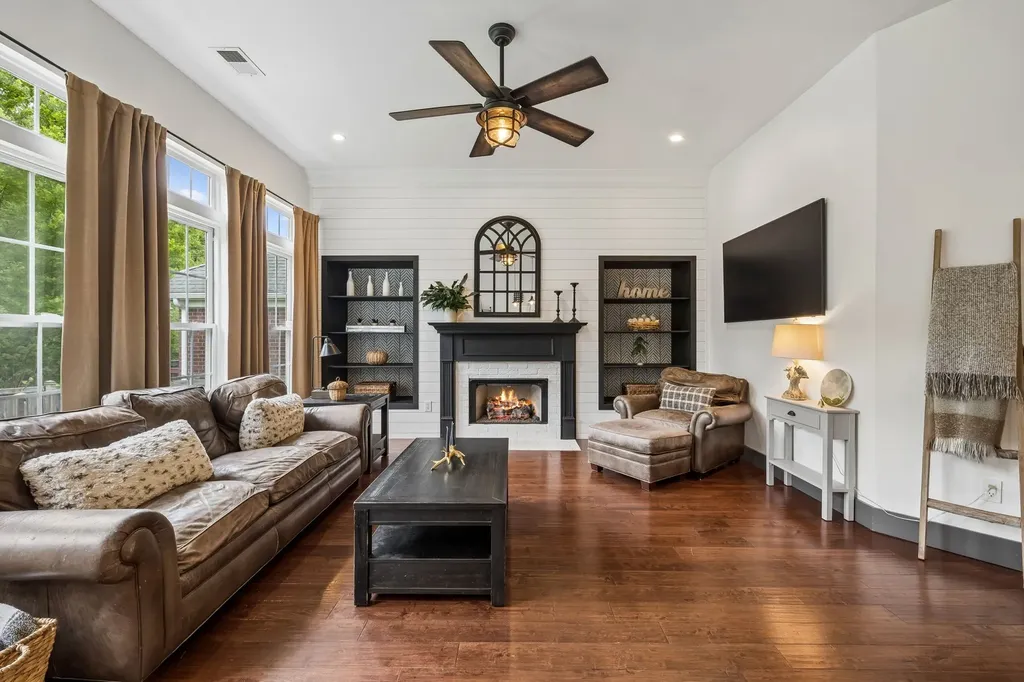 1325 W Running Brook Road Nashville TN 37209