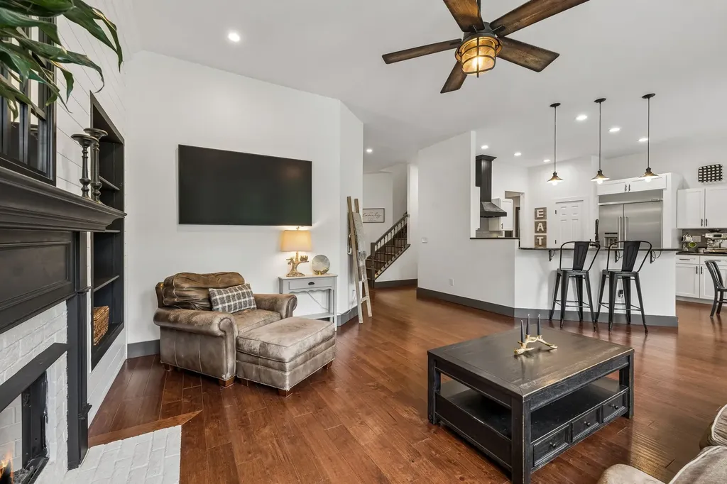 1325 W Running Brook Road Nashville TN 37209