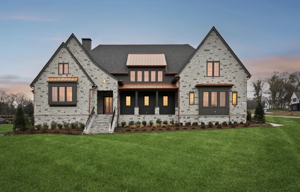 5201 Bond Springs Court Thompsons Station TN 37179