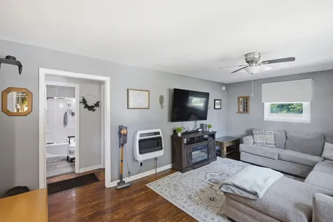 2103 Hillwood Drive Centerville TN 37033