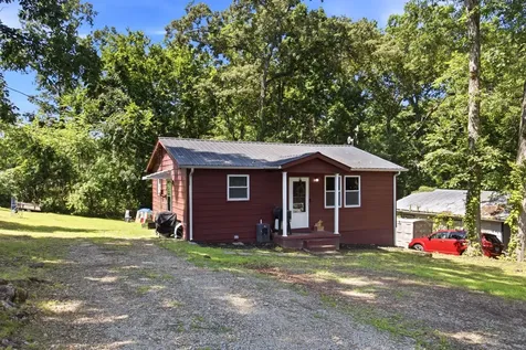 2103 Hillwood Drive Centerville TN 37033