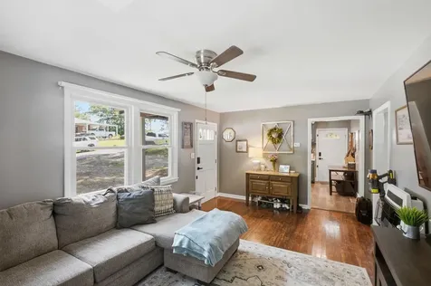 2103 Hillwood Drive Centerville TN 37033