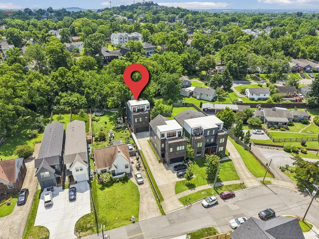 2702B Bronte Avenue Nashville TN 37216