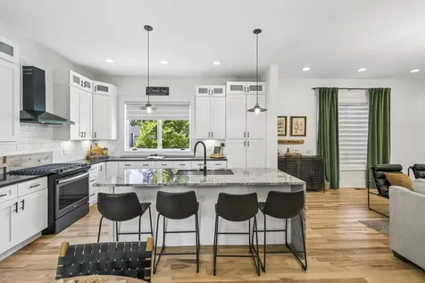 2702B Bronte Avenue Nashville TN 37216