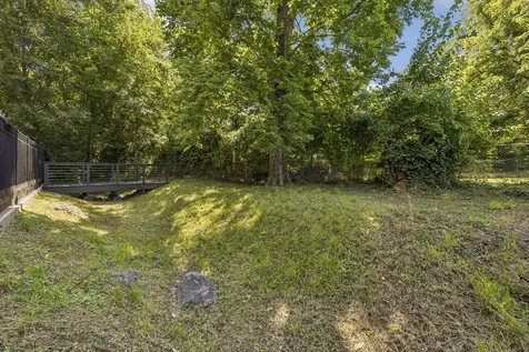 2702B Bronte Avenue Nashville TN 37216