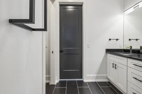 2702B Bronte Avenue Nashville TN 37216