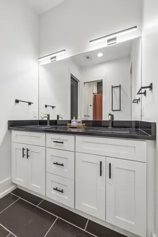 2702B Bronte Avenue Nashville TN 37216